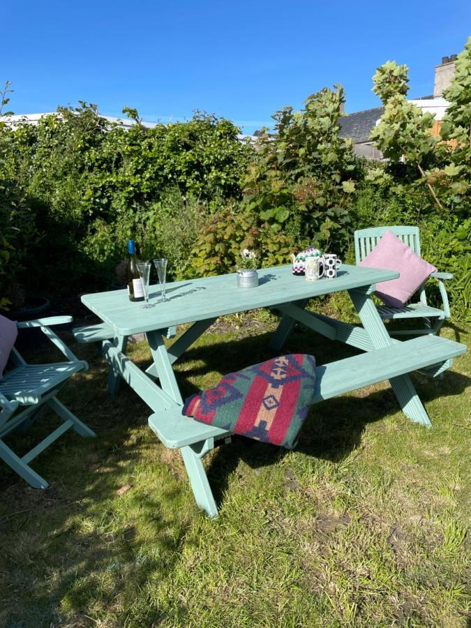 Craig Avad Bed & Breakfast Holyhead Exterior foto