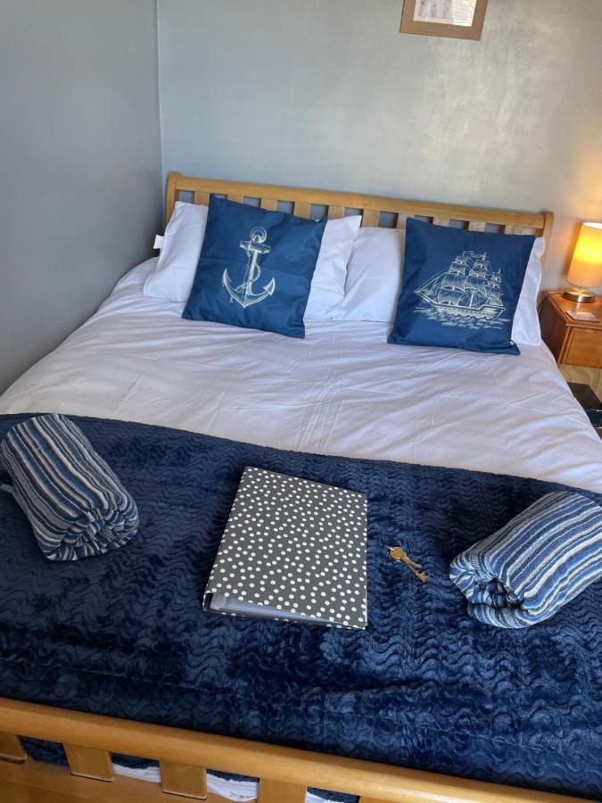 Craig Avad Bed & Breakfast Holyhead Exterior foto